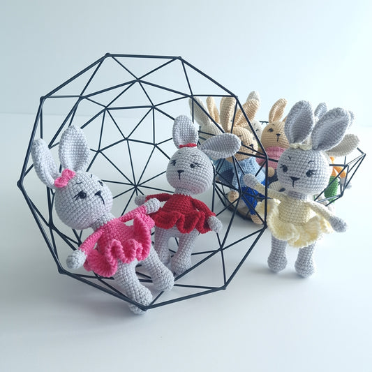 Mazā Zaķene kleitā, BB collection