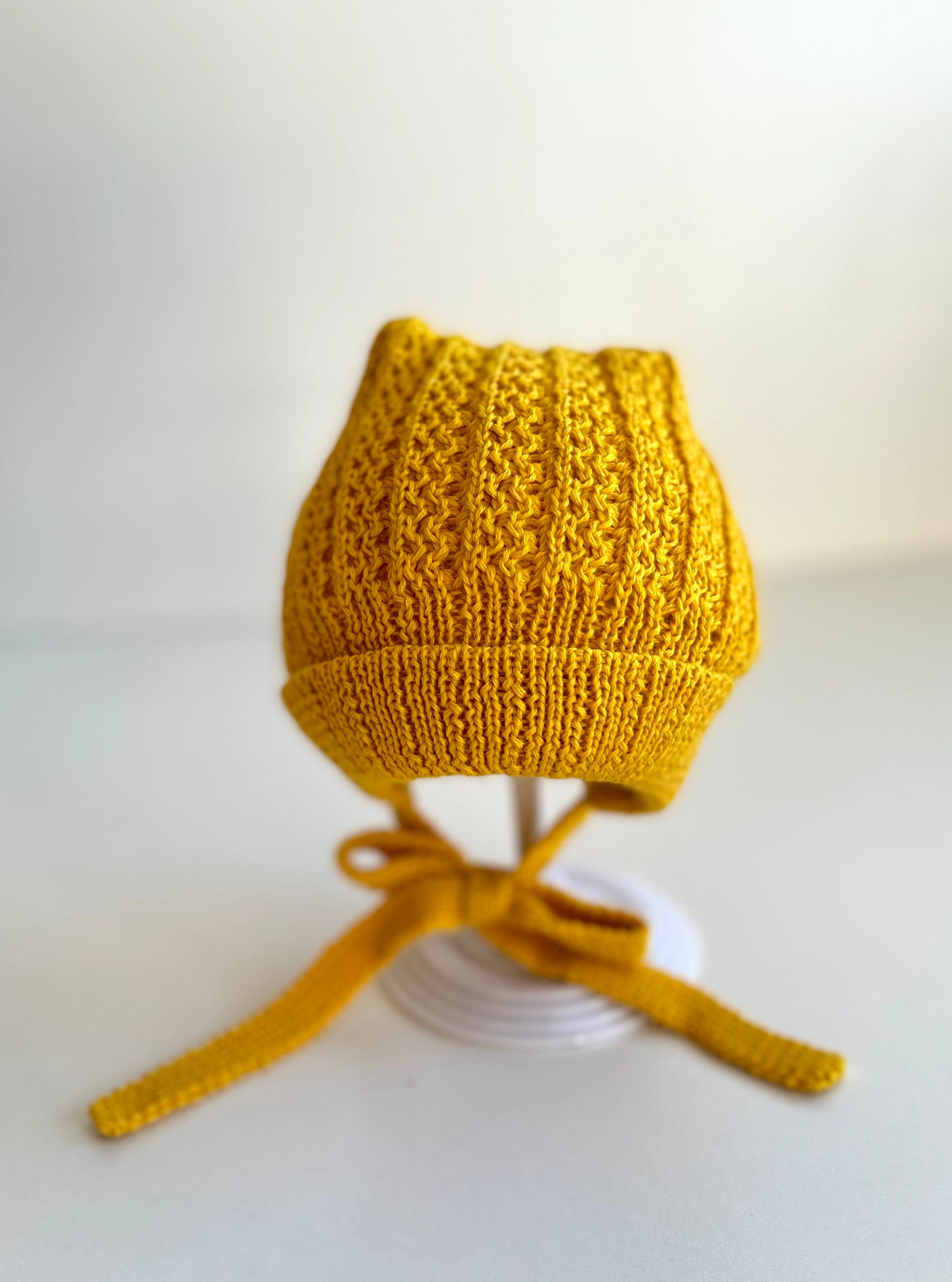 Knitted tie-on hat, yellow, 0-3 months, BBcollection, 010