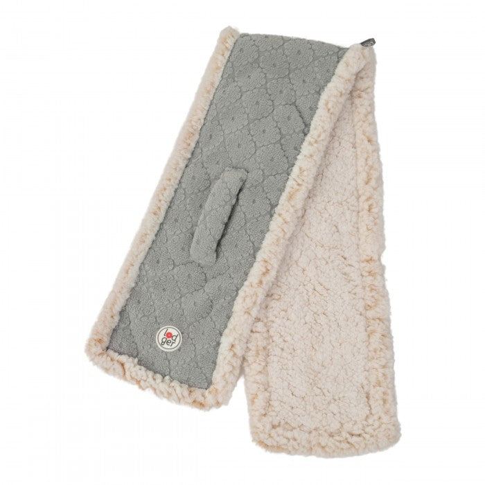 Lodger Folklore Fleece bērnu šalle drizzle krāsa, redzama nesasieta.