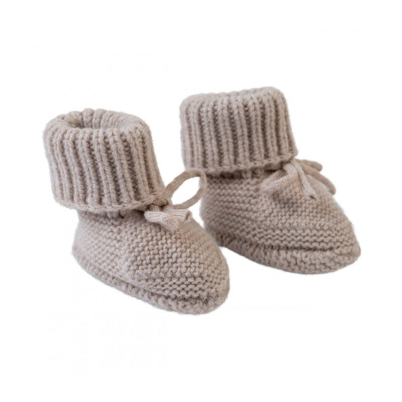 Lodger Slipper Merino vilnas čībiņas beige krāsā. Redzamas no priekšpuses un sāna.