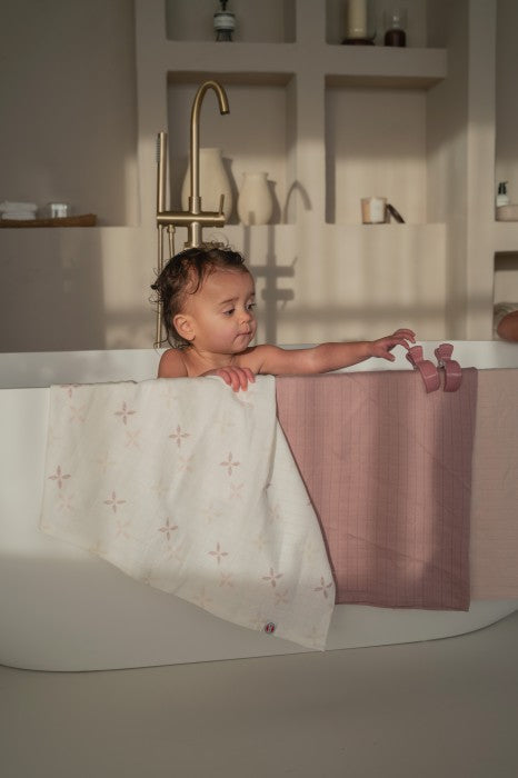 Lodger Swadler Solid Matcha kokvilnas autiņš, 110x110 cm, Powder/Rose,  SW 1123