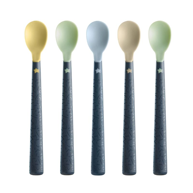 Tommee Tippee Barošanas karotīšu komplekts, redzamas visas krāsas karotītēm.