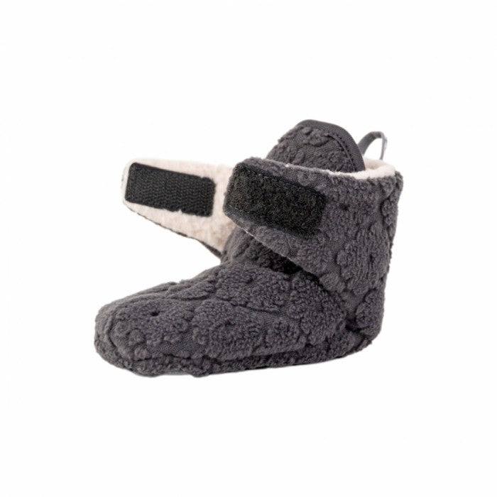 Lodger slipper fleece čībiņas pigeon krāsā redzama no sāna ar atvērtu klipsi