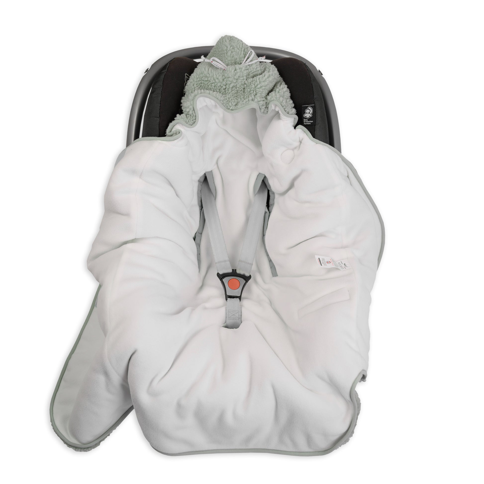 Redzama Lodger Wrapper Teddy ietinamā sedziņa Silk krāsā. Novietota atvērtā veidā autokrēsliņā