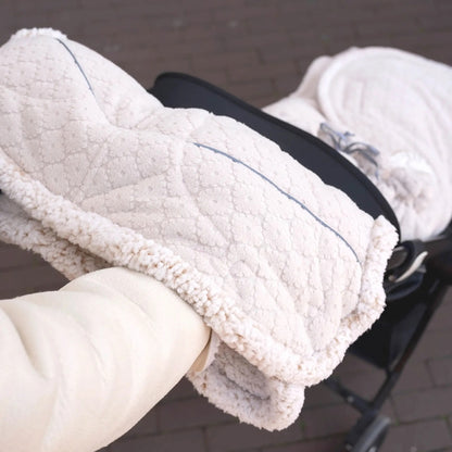 Lodger ratu cimds Birch krāsā redzams uz ratu roktura