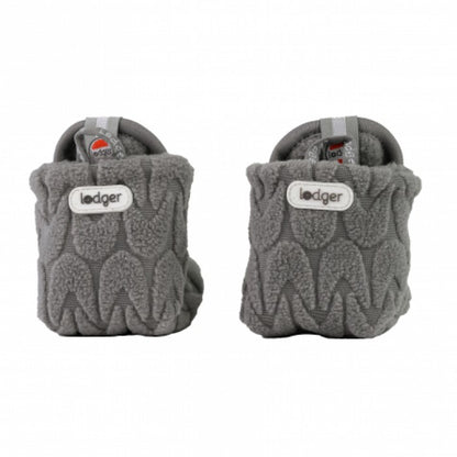 Lodger Slipper Fleece Empire čībiņas, redzamas no aizmugures.