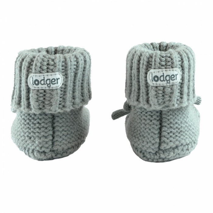 Lodger Slipper Merino vilnas čībiņas silk krāsā. Redzamas no aizmugures.
