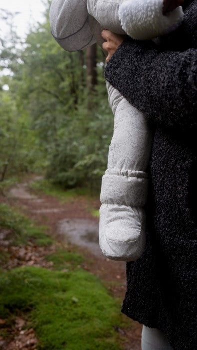 Lodger Socker Folklore Taslon bērnu zābaciņi redzami baltā krāsā uzvilkti bērnam