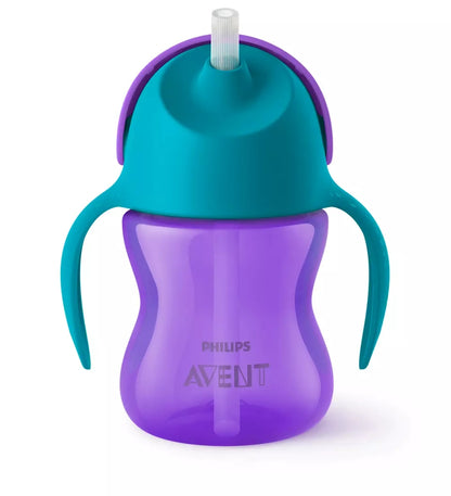 Philips Avent mācību krūzīte ar elastīgu silikona salmiņu, violetā krāsā. Attēlā redzama no priekšpuses.