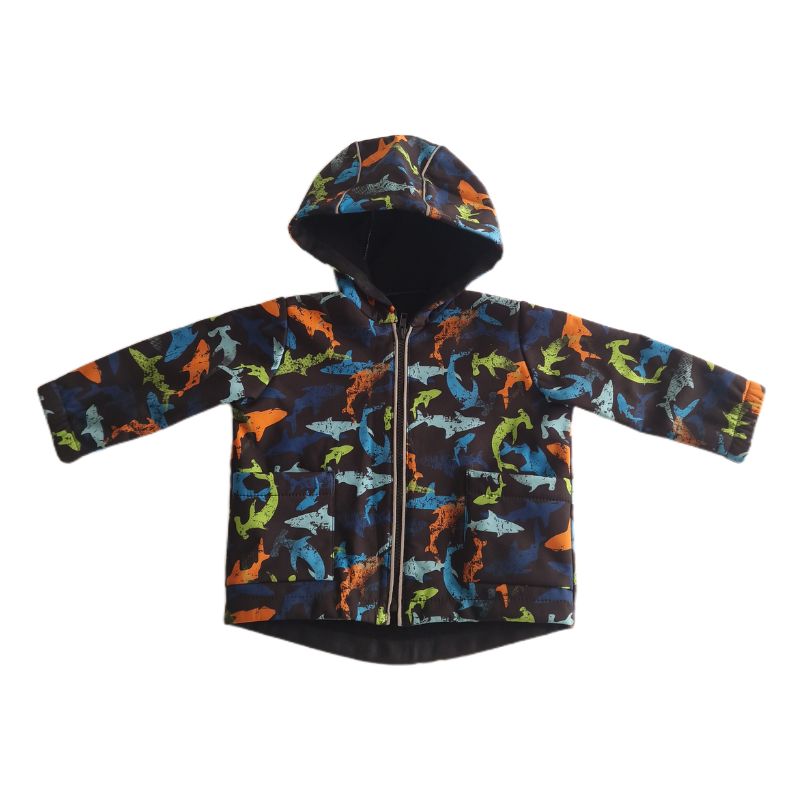 Softshell āra jaka bērnam. 80 izmērs. Melna ar krāsainiem haizivs zīmejumiem.
