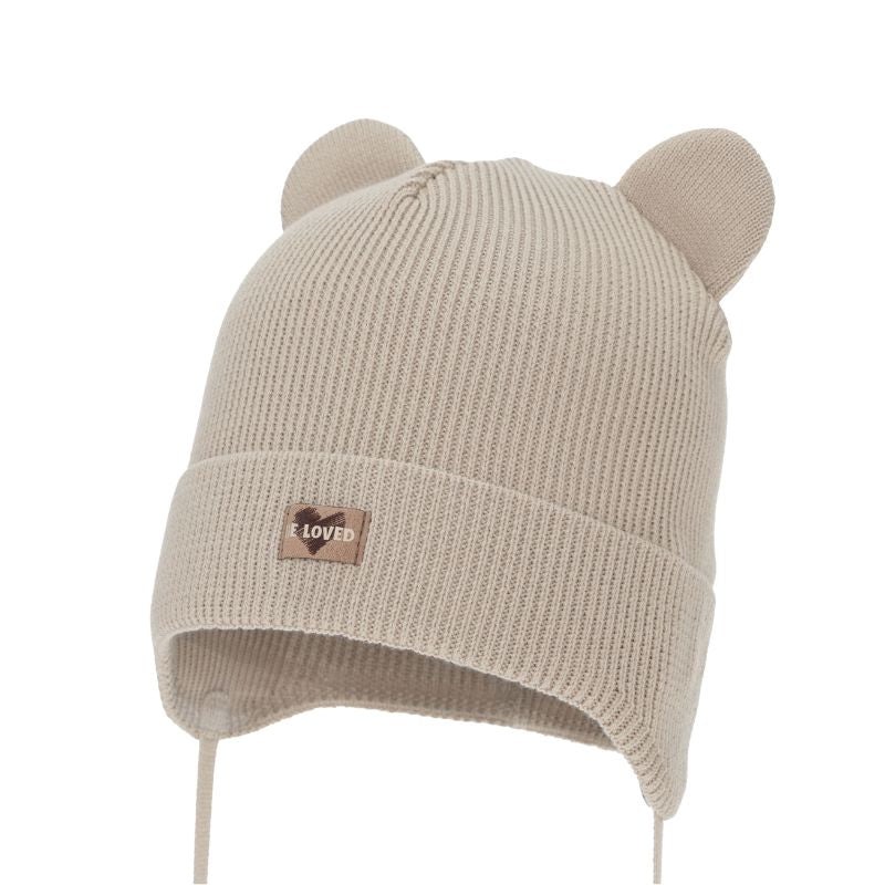 Adīta cepure bērniem Furka bēšā krāsā.